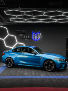 detailing-bmw-m2-val-doise-bleu-lagon