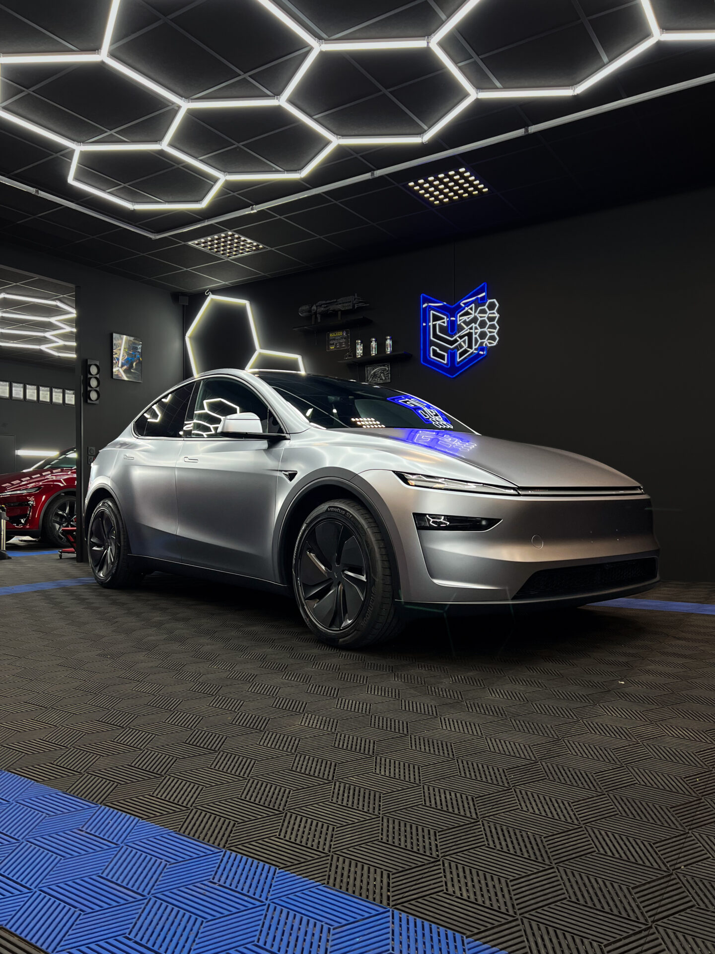 Tesla Model Y Juniper avec PPF satiné intégral dans le Val-d’Oise